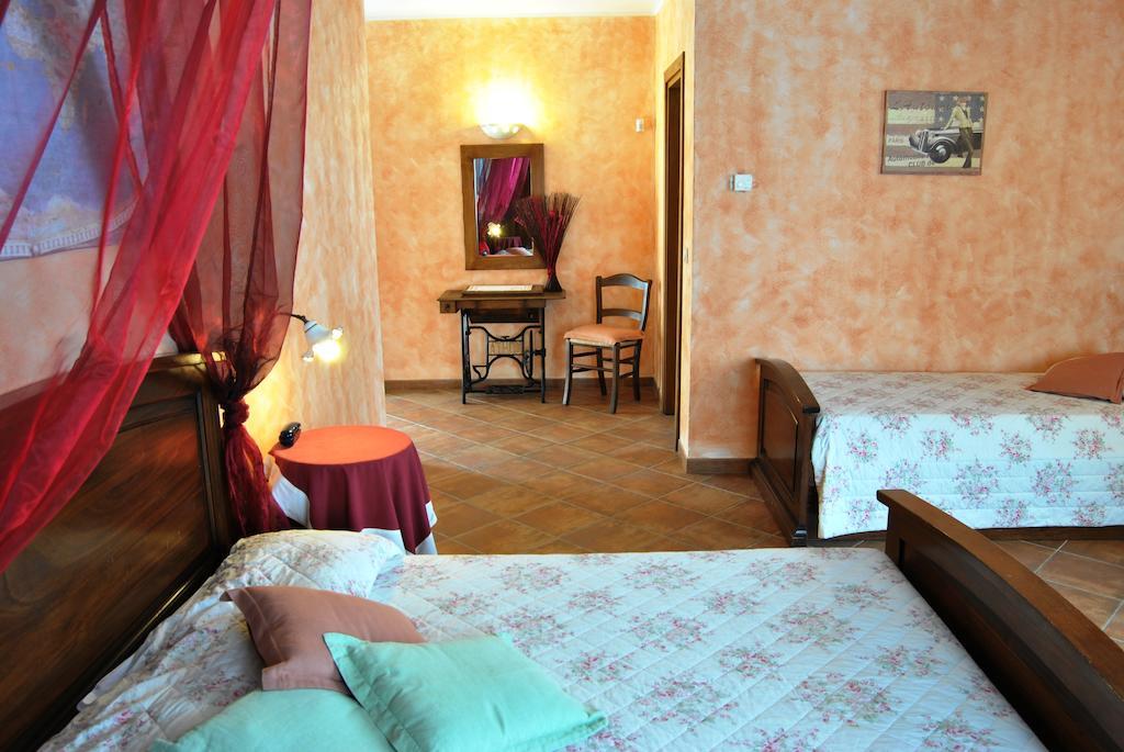 Bed and Breakfast Le Macine Del Confluente Бадалукко Экстерьер фото